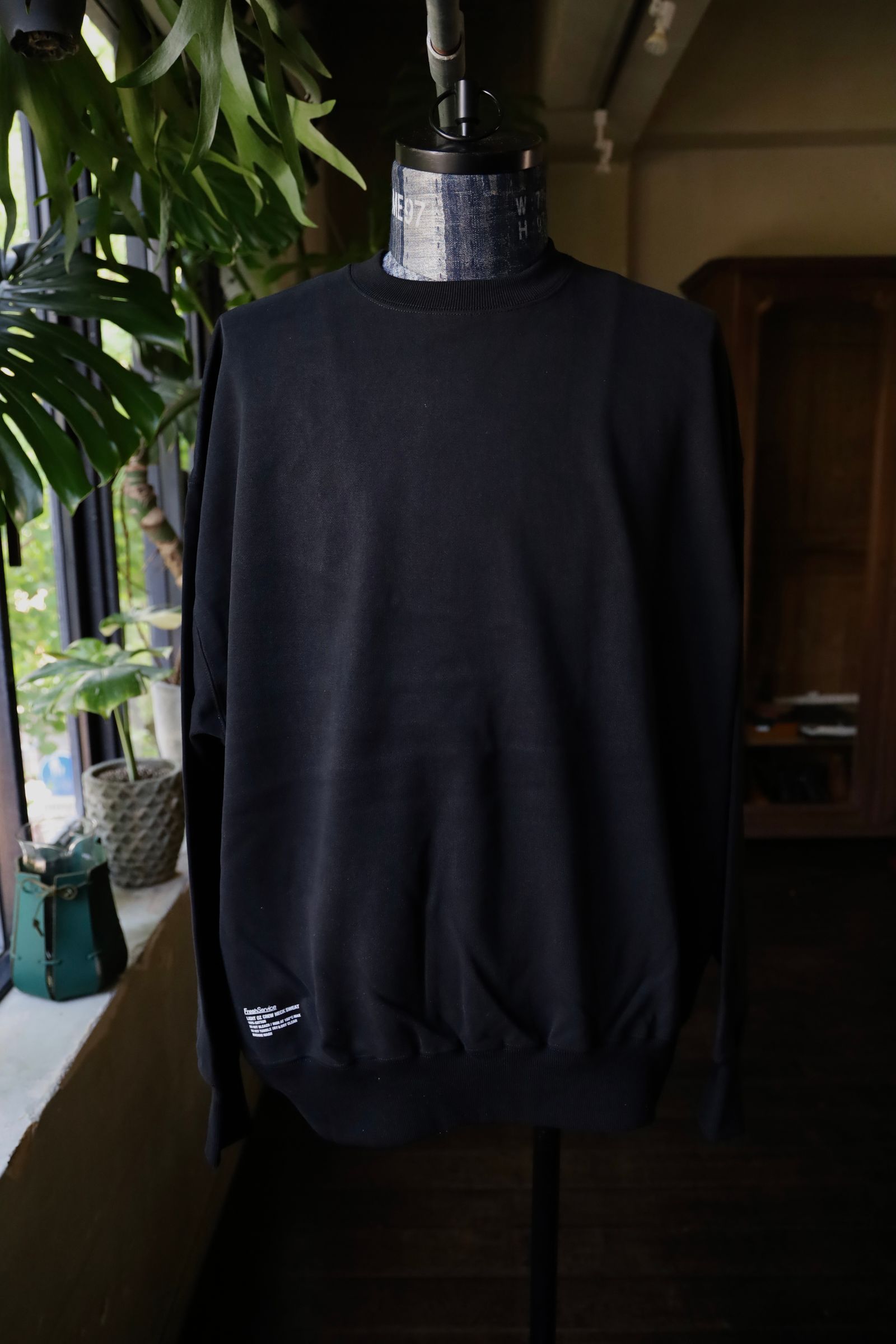 FreshService - フレッシュサービス LIGHT OZ CREW NECK SWEAT
