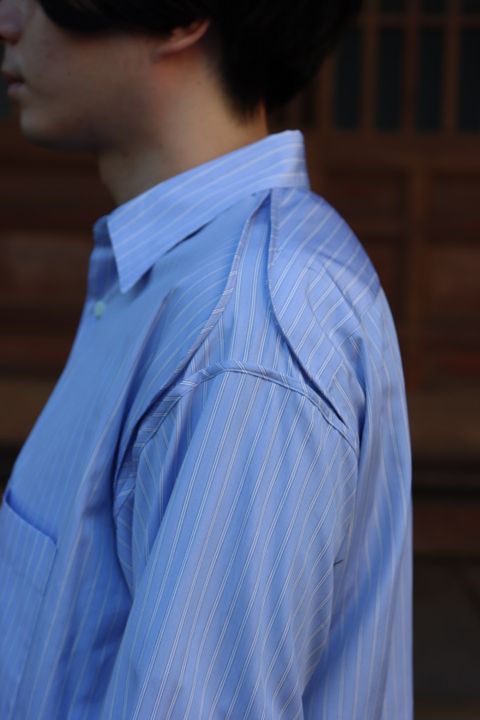 YOKE THOMAS MASON STRIPED PIPING SHIRT"SAXE"style.