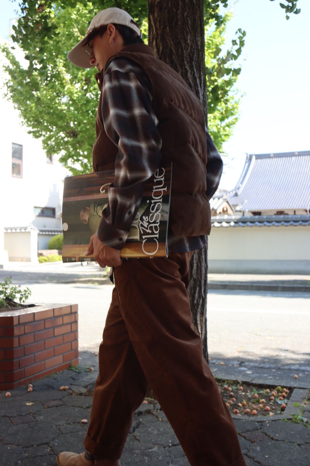 A.PRESSE 23AW Suede Down Vestスタイル