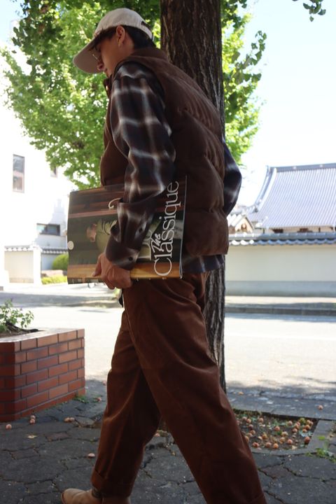 A.PRESSE 23AW Suede Down Vestスタイル