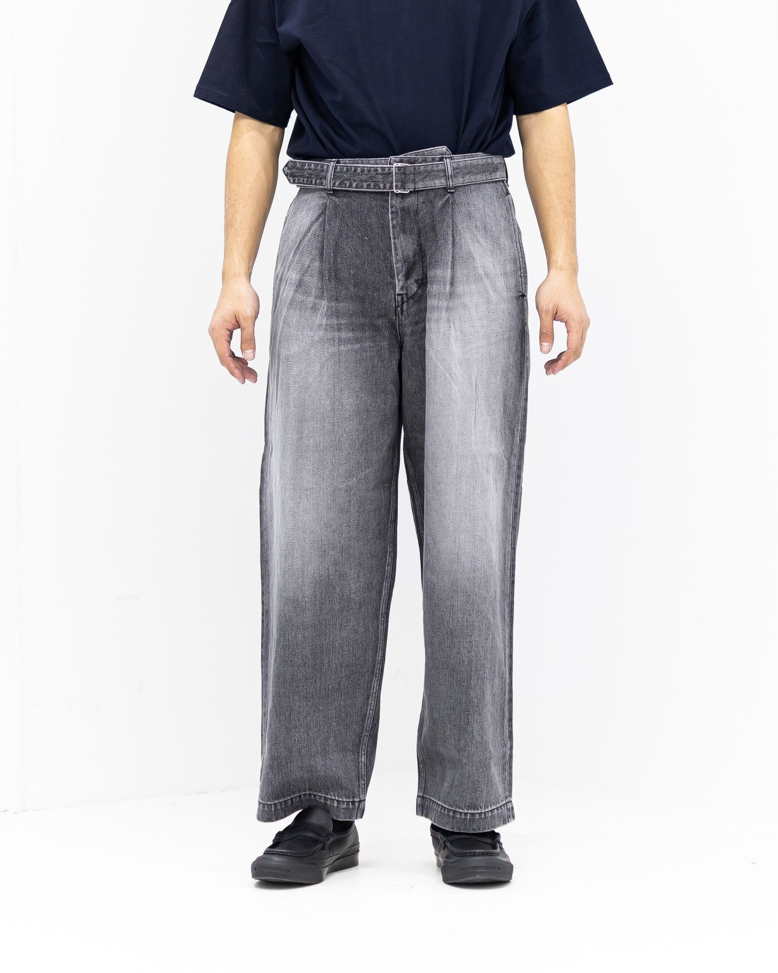グラフペーパー Selvage Denim Belted Pants(GU261-40064LB)BLACK_LIGHT FADE★1月24日(土)発売！