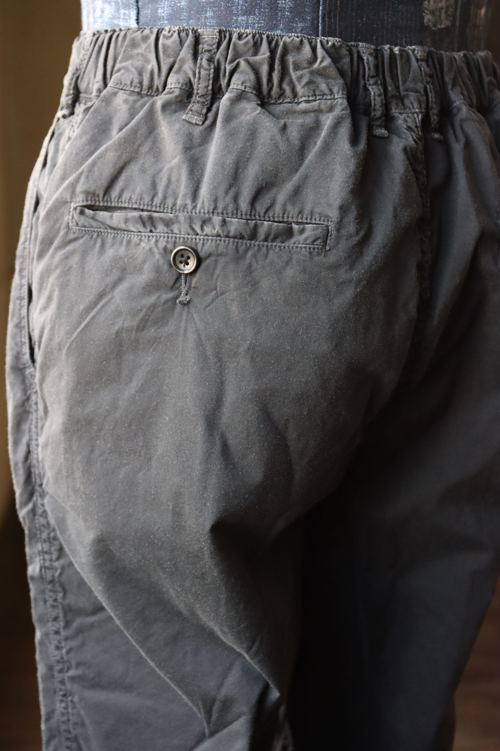 グラフペーパー Garment Dyed Typewriter Slacks(GM241-40013)GRAY