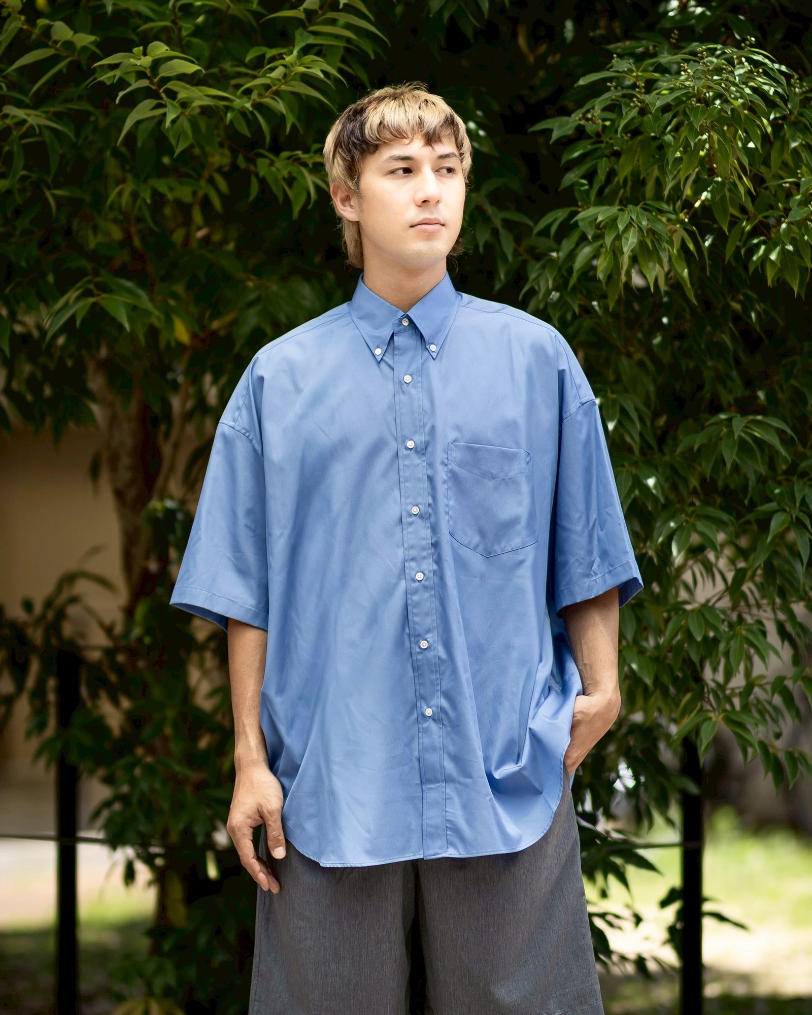 グラフペーパー Easy Care Poplin S/S Oversized B.D Shirt(GM263-50621)BLUE☆7月11日(土)発売！