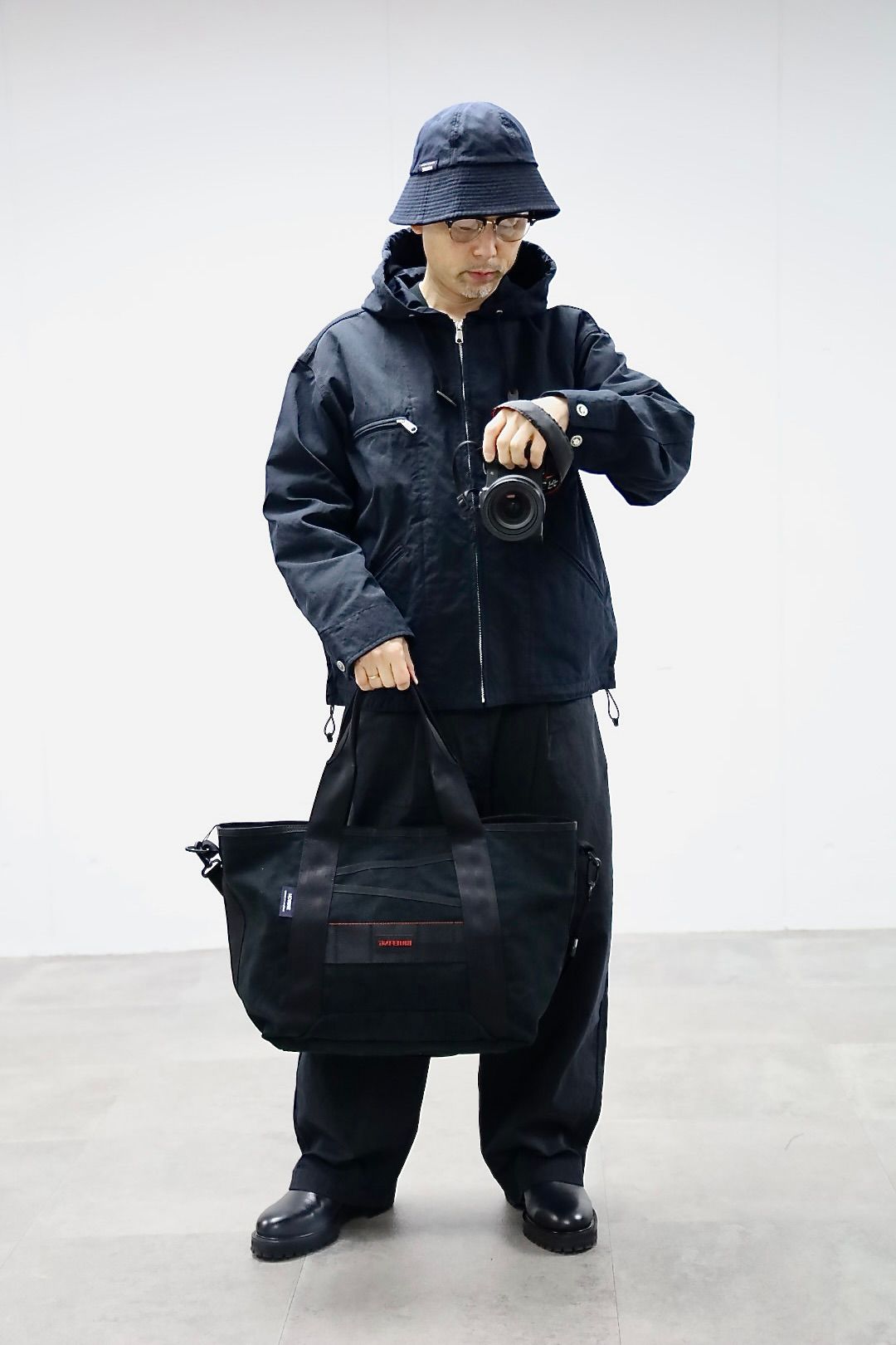 COMME des GARCONS HOMME コムデギャルソンオム26SS ナイロンオックス製品染フーデッドパーカ"BLACK"スタイル