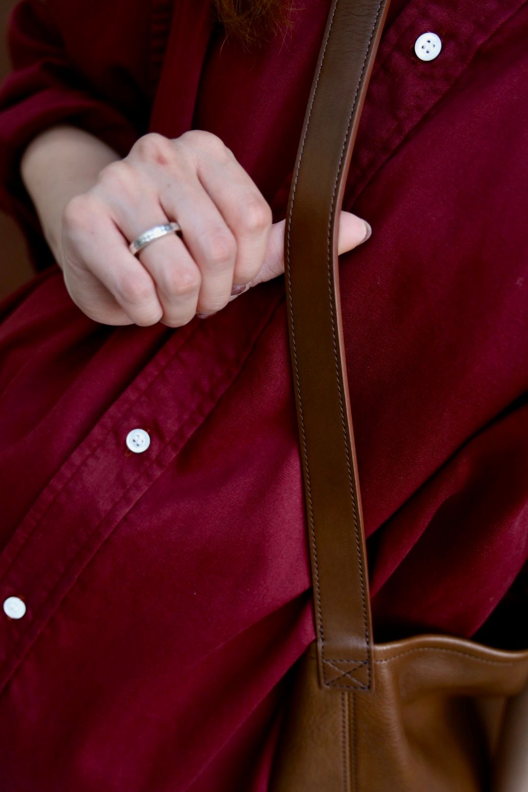 エンダースキーマ バッグ twist shoulder large(zw-b-tsb)cognac