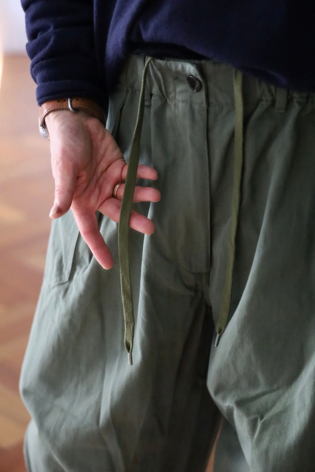 is-ness BALLOON BAKER PANTS"KHAKI"スタイル.2025.1.13.