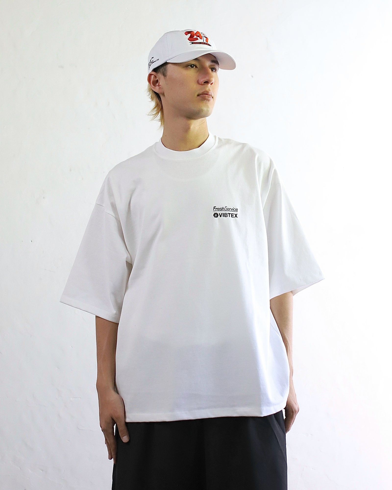 VIBTEX for FreshService 24SS S/S CREW NECK TEE(WHITE) style 2024.5.17 |  4777 | mark