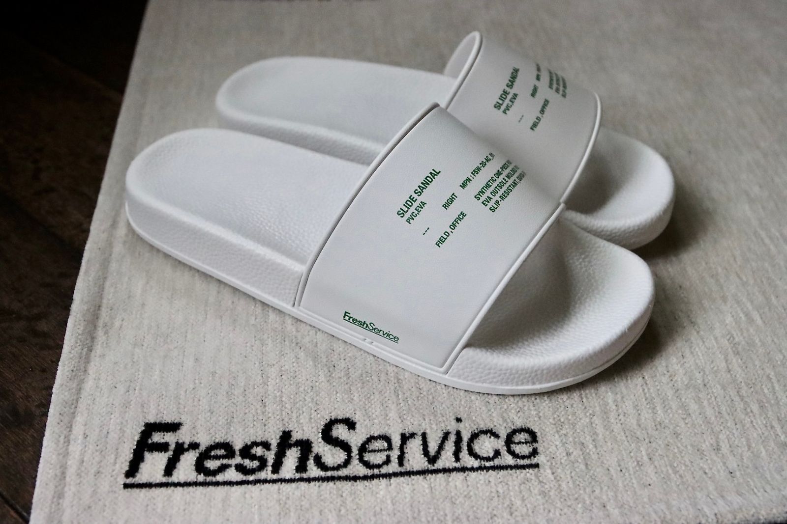 フレッシュサービスサンダルSLIDE SANDAL(WHITE×GREEN)☆8月2日(土)再入荷！