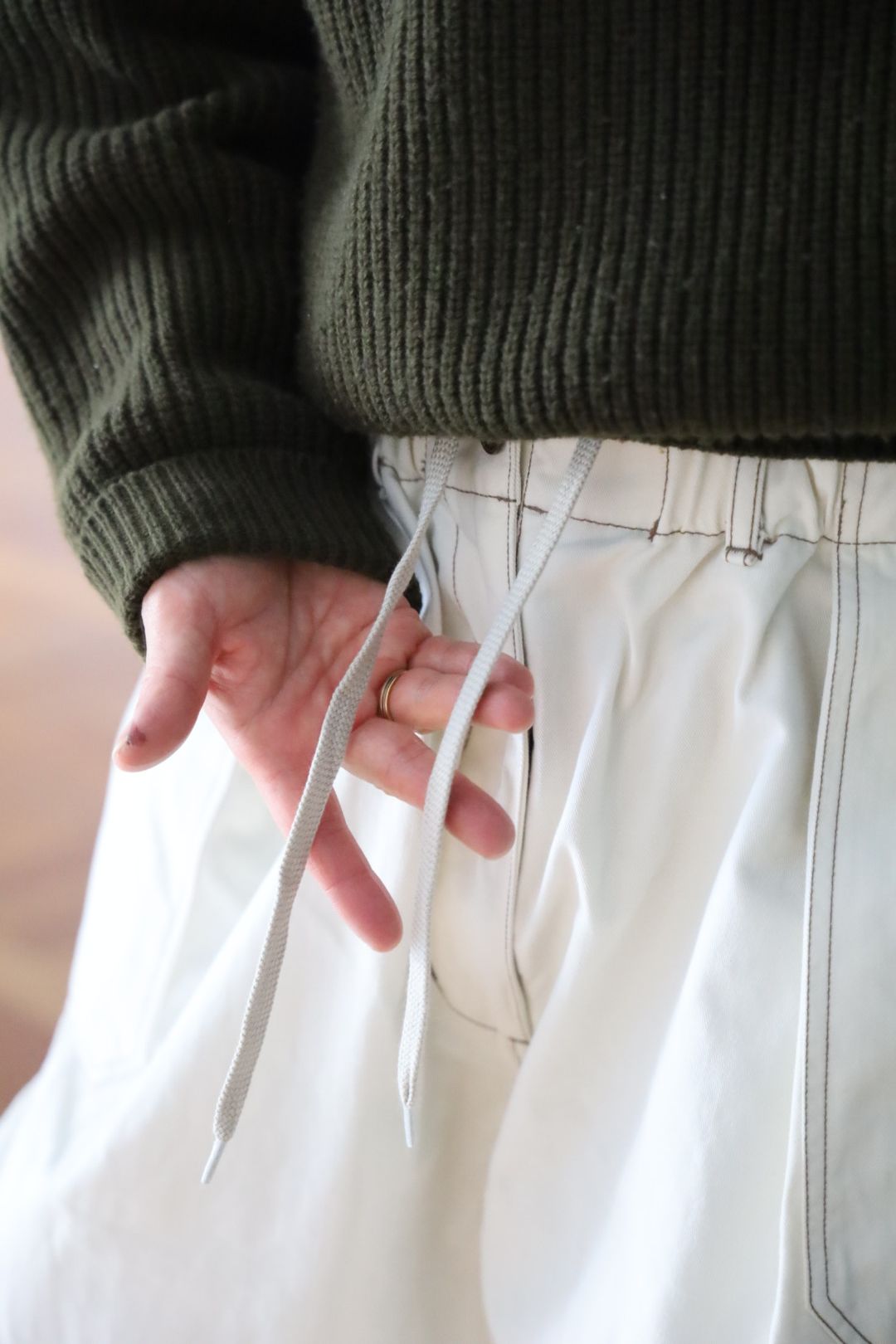 is-ness BALLOON BAKER PANTS"OFF WHITE"スタイル.2025.1.13.