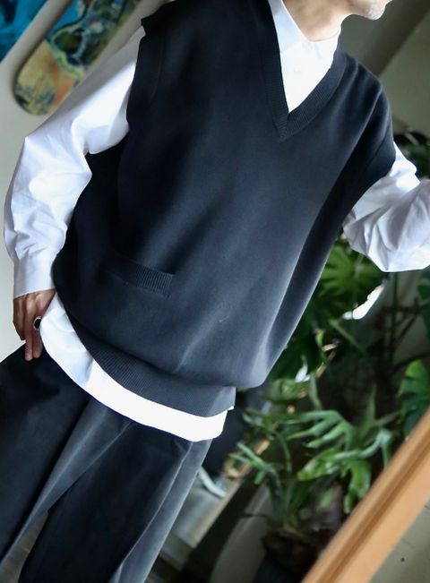 スタジオニコルソン23SS 12GG KNIT VESTスタイル.2023.1.18.