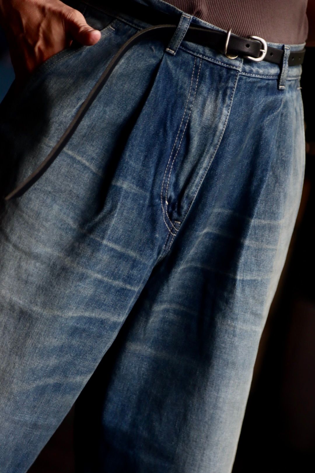 Graphpaper 23AW Selvage Denim Two Tuck Pantsスタイル.2023.8.1.