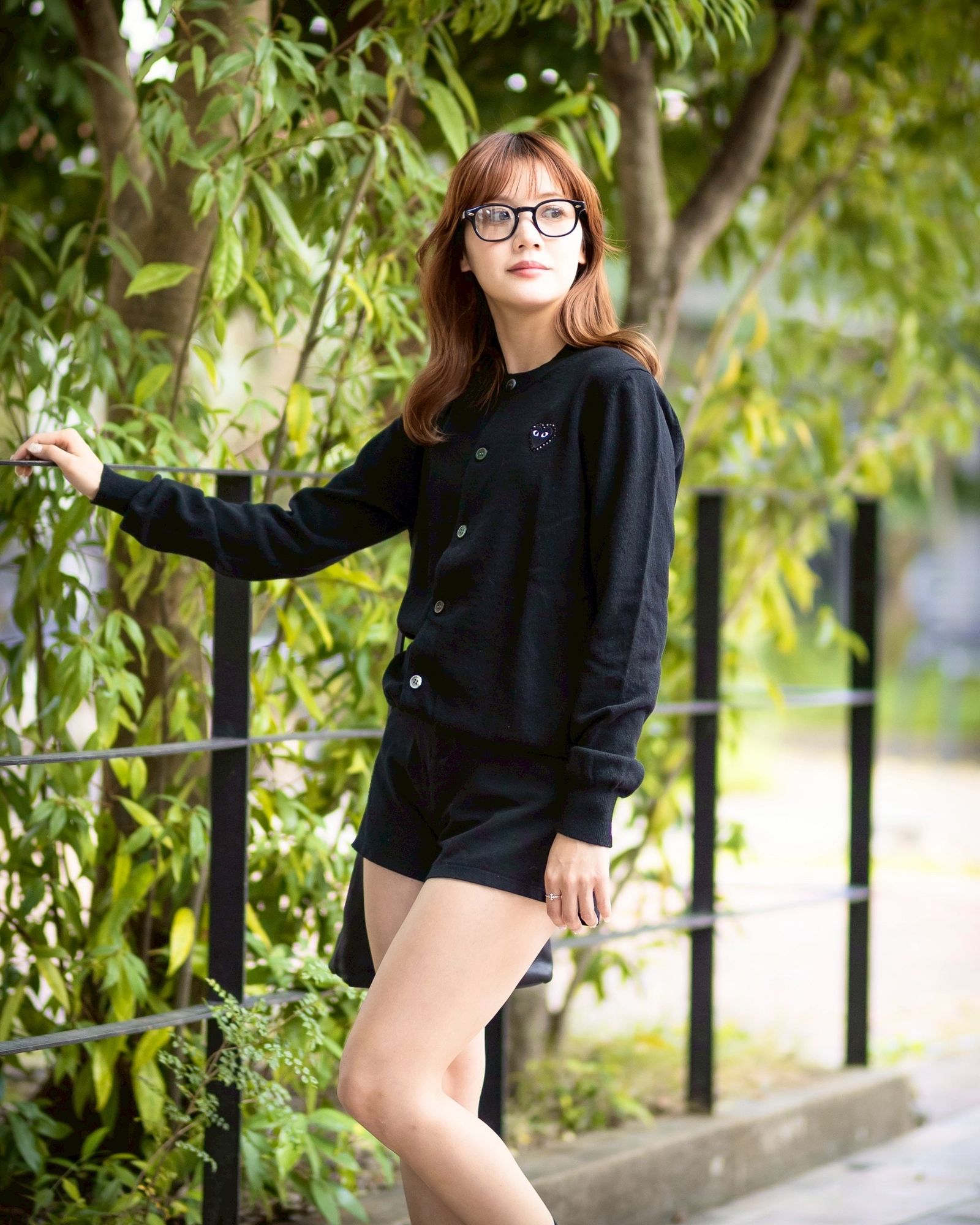 プレイコムデギャルソン ROUND NECK RHINESTONE CARDIGAN (BLACK/BLACK HEART)