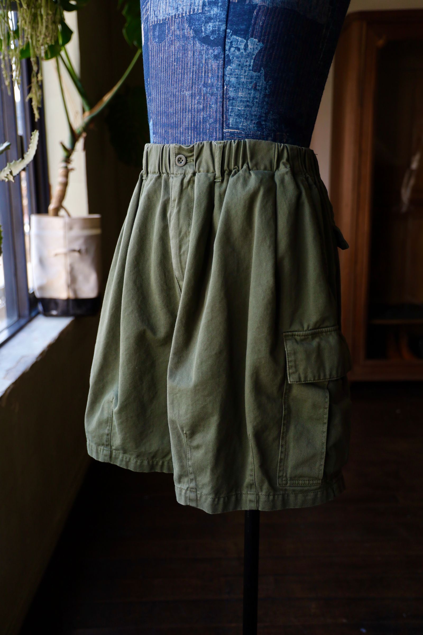 イズネス25SS BALLOON EZ CARGO SHORTS(1005SSPT04)KHAKI☆発売！