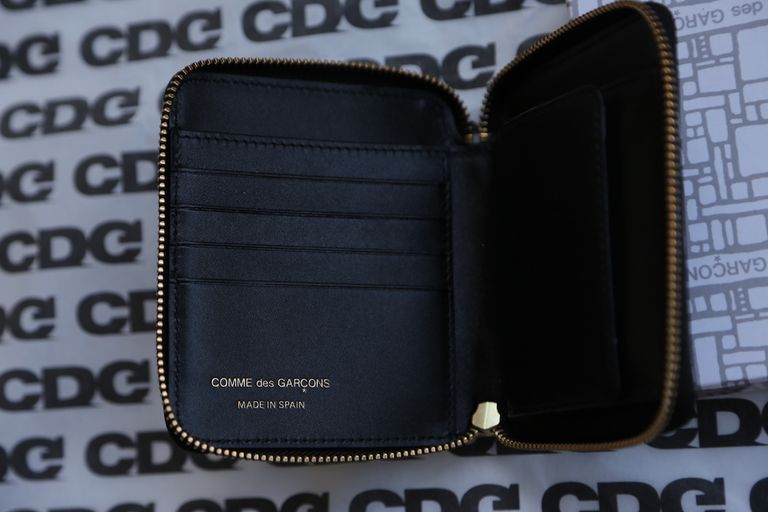 Wallet COMME des GARCONS コムデギャルソンClassic Leather 二つ折りZIP財布(SA2100)BLACK  mark