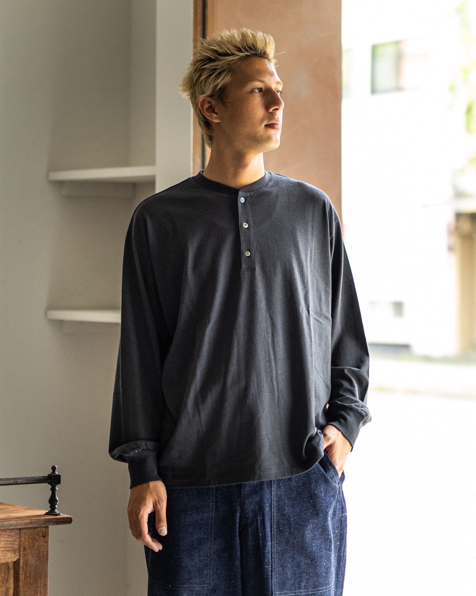 A.PRESSE Cashmere Blend L/S Henley Neck Shirt (CHARCOAL) 新作発売！