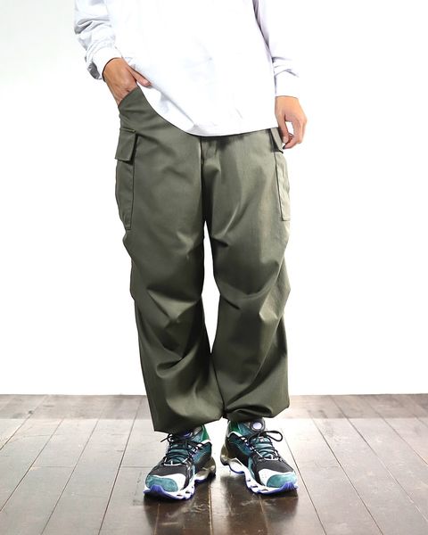 FreshService × HOUYHNHNMコラボ"KHAKI"セットアップスタイル