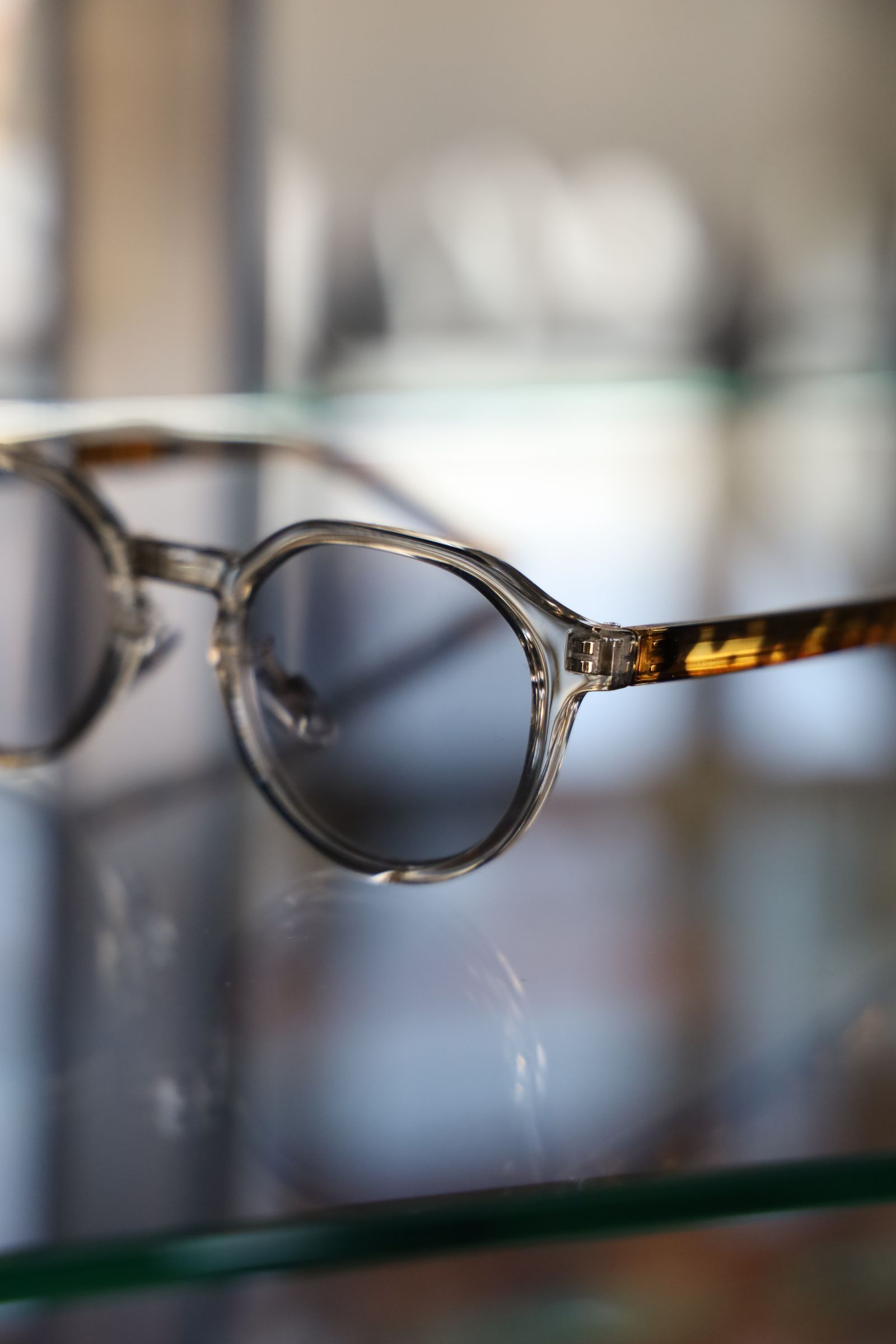 イズネスミュージックサングラス is-ness LARRY SUNGLASSES(BOSTON TYPE)CLEAR-GRAY