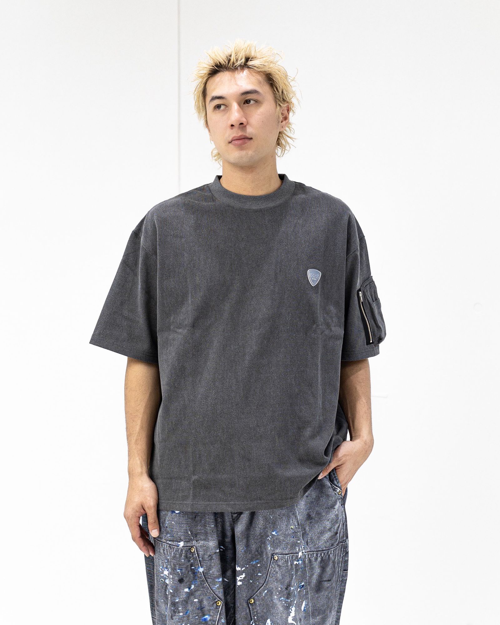 イズネス 26SS Arm Pocket T-Shirt (26SS_38_1008SSCS01)BLACK☆新作発売！