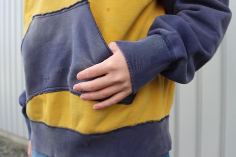 ©SAINT M×××××× フェルトフーディーYELLOW×NAVY style