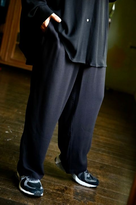 Graphpaper SIDOGRAS Twill Viscose Oversized Sleeping Shirtスタイル