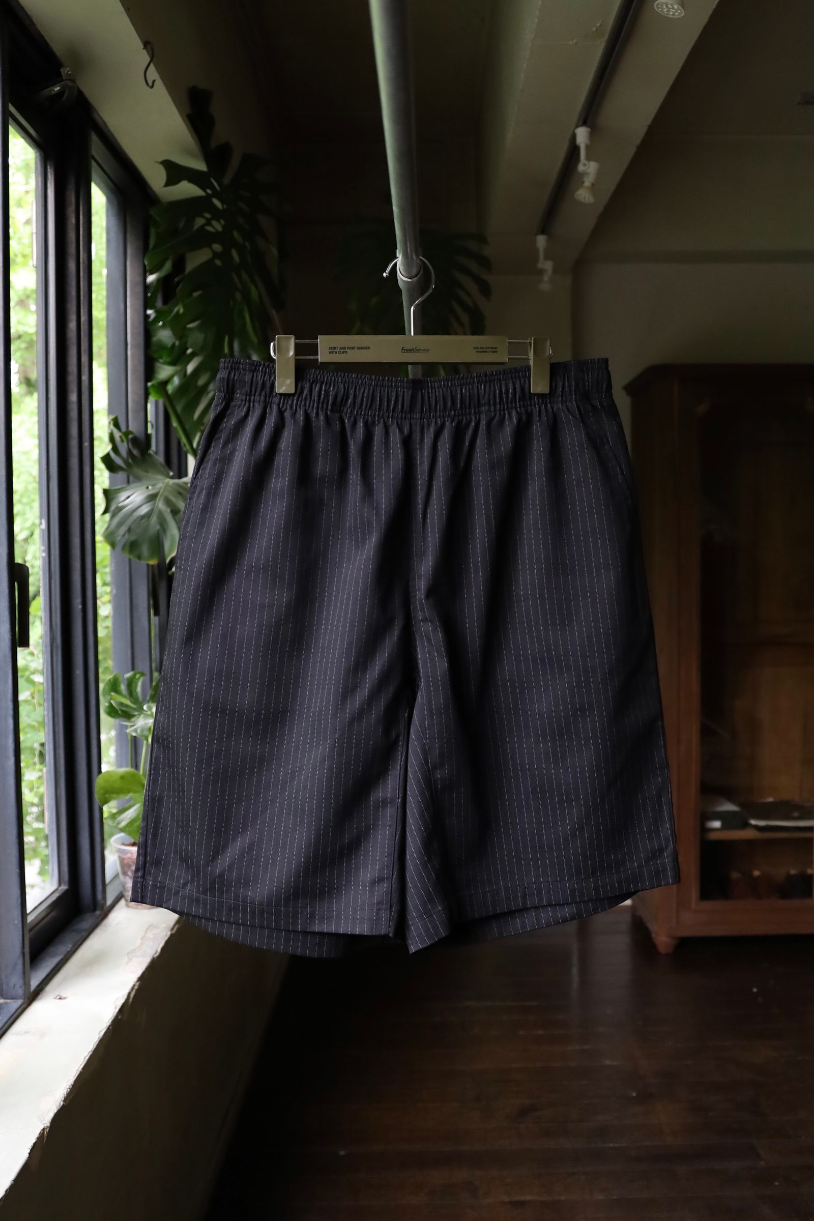フレッシュサービス CORPORATE EASY SHORTS(BLACK STRIPE)