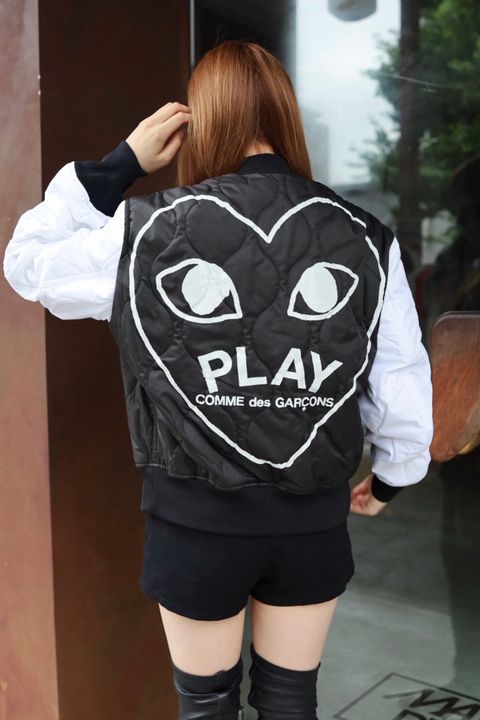 PLAY COMME des GARCONS 新作BLACKエンブレムキルティングジャケット style.2026.7.6