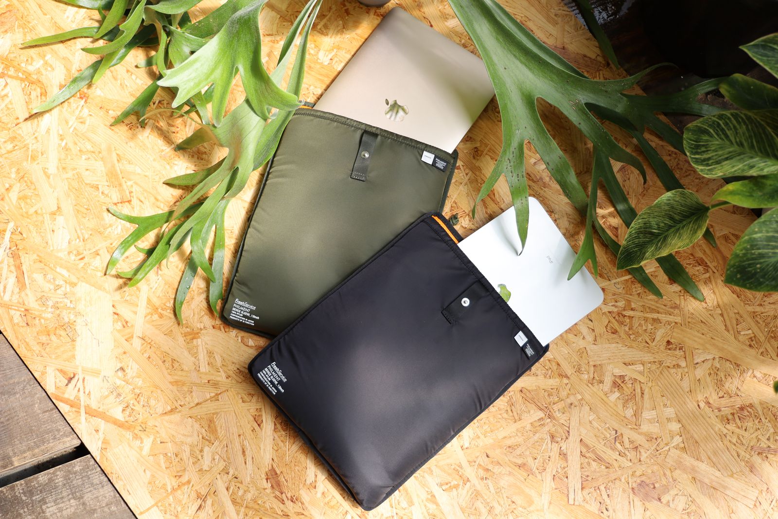 フレッシュサービスPHILMENT FS DEVICE SLEEVE_13inch(BLACK)