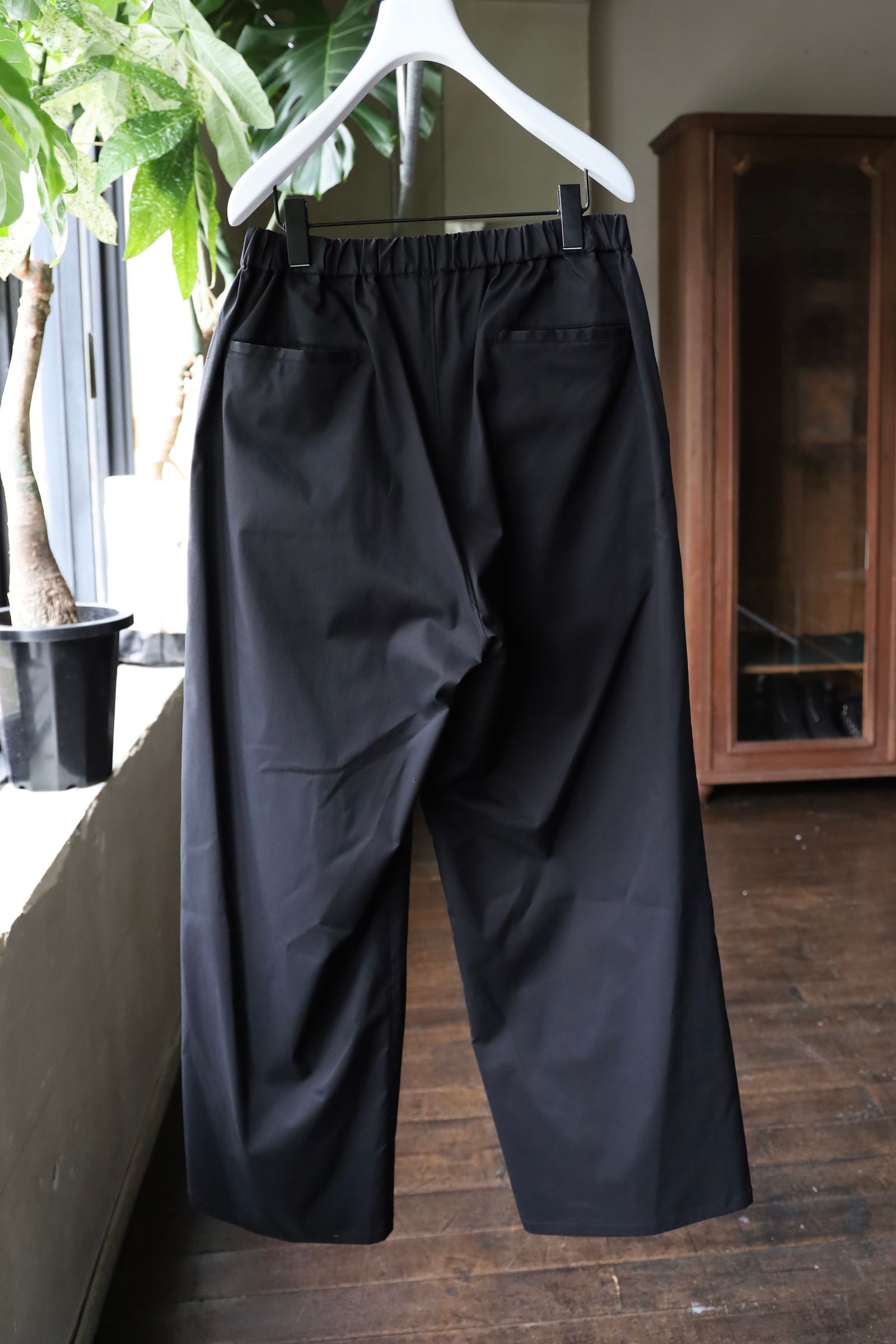 グラフペーパー Solotex Twill Wide Chef Pants(BLACK)