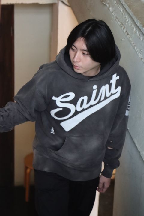 ©SAINT M××××××  FOCUSフーディー"BLACK" style