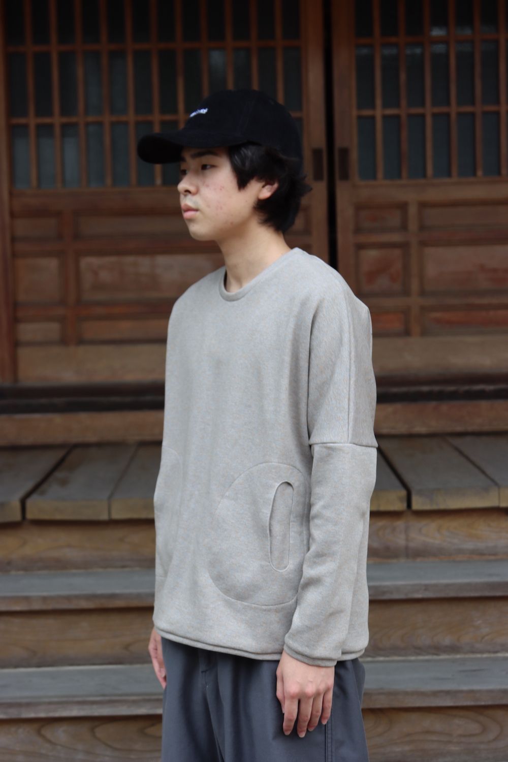 Graphpaper Wool Boa Zip-Up Vest(GU213-70205B) style. 2021.09.12.