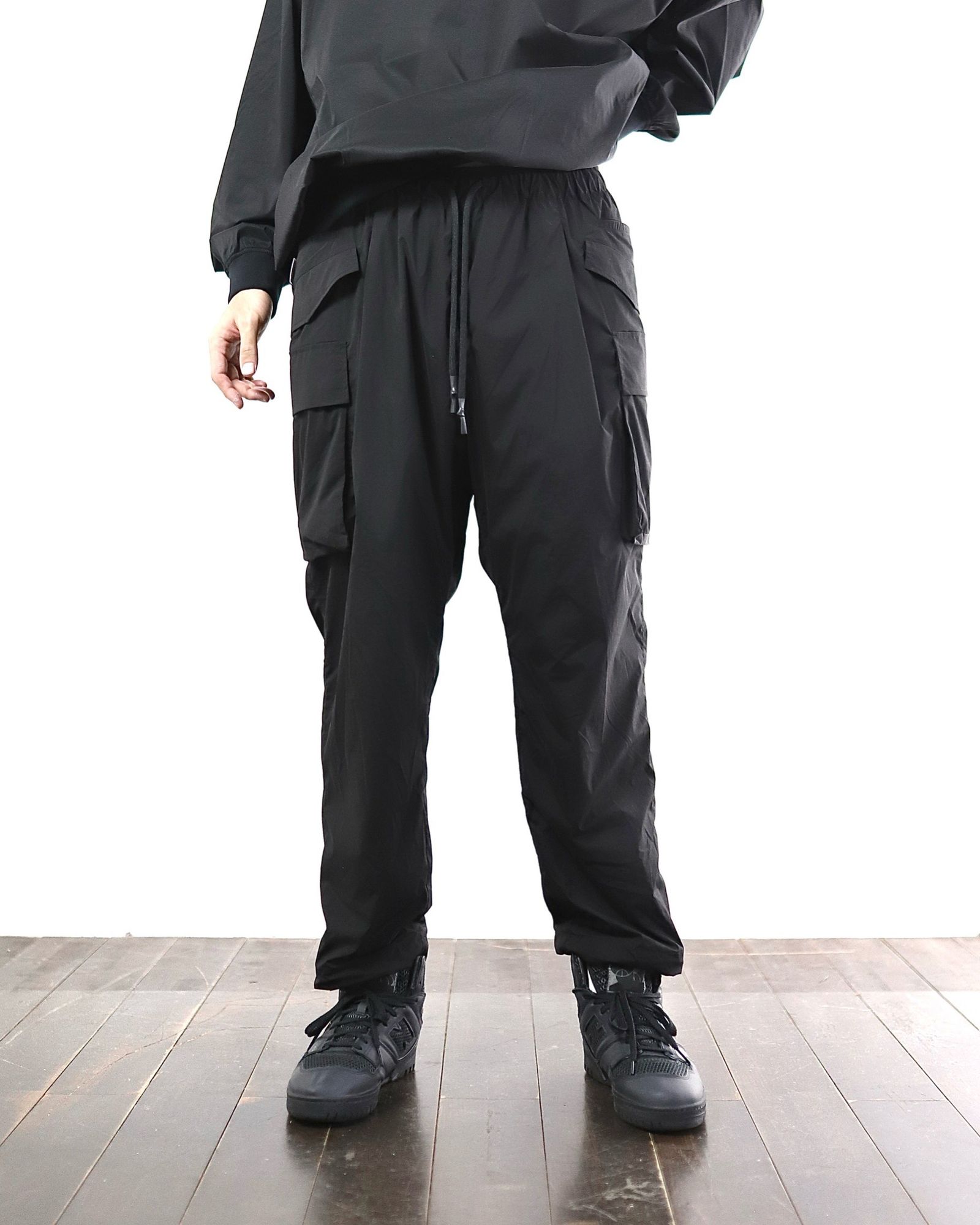 S.F.C-Stripes For Creative- 24SS 新作NYLON CREW&6 POCKET PANTS style  2024.2.22 | 4286 | mark