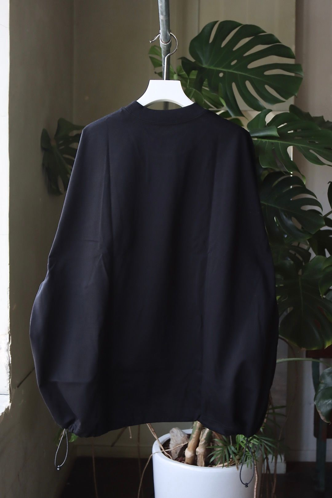 イズネス22SS BALLOON T-SHIRT(31SSSH05)BLACK