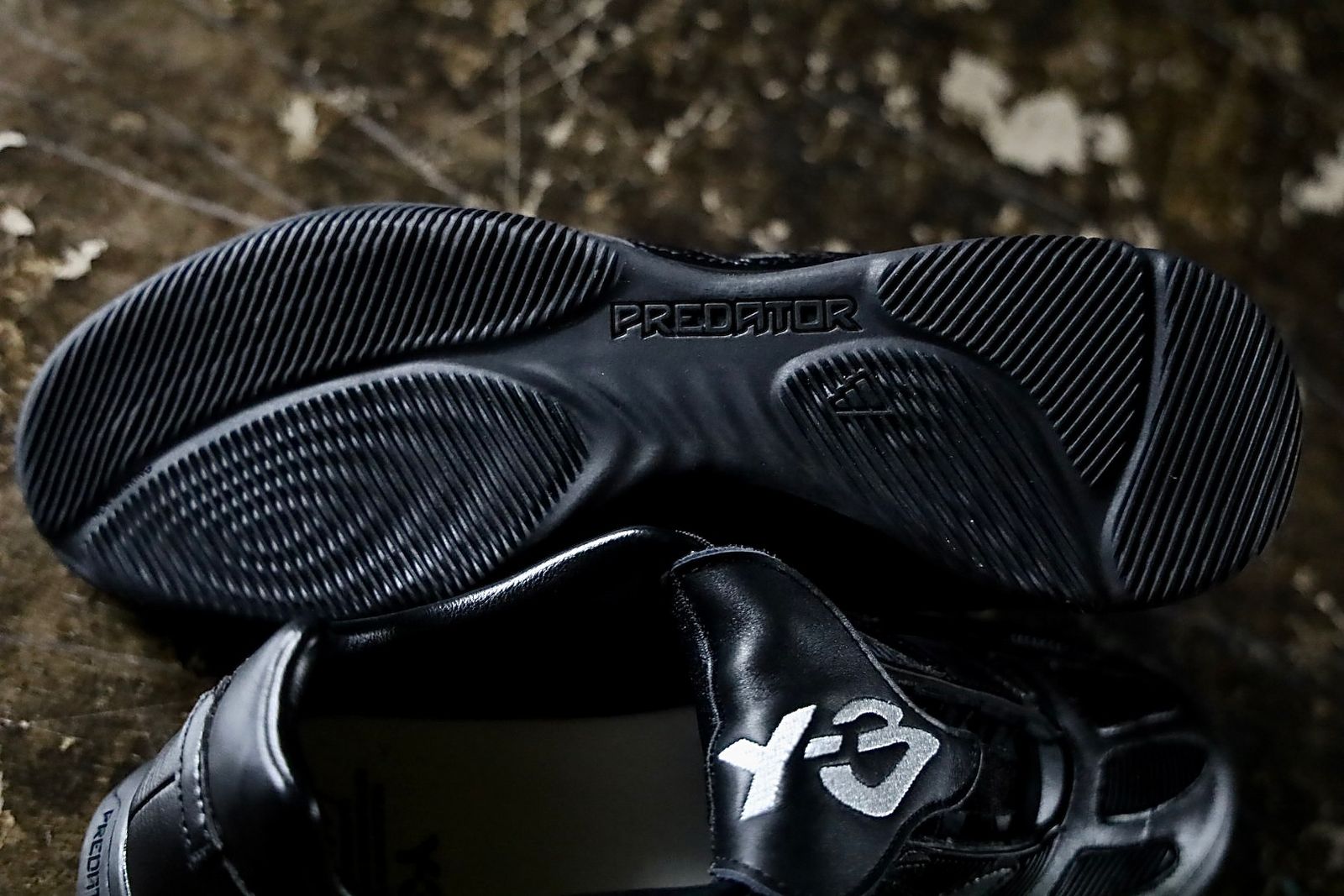 ワイスリー  Y-3 PREDATOR PRECISION(HP4653)BLACK☆新作発売！