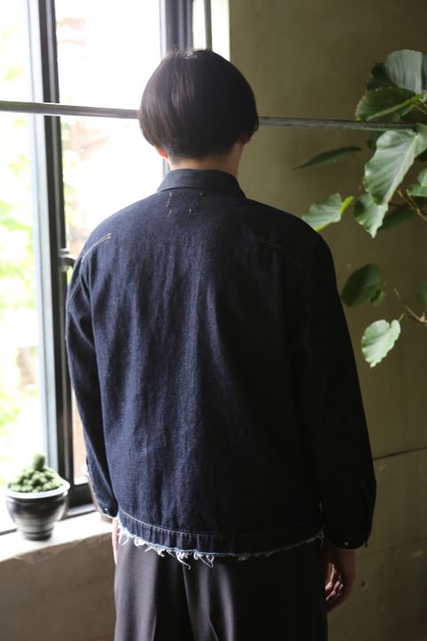 YOKE DETACHABLE POCKET DENIM JACKET(YK21SS0196B) style.2021.5.2.