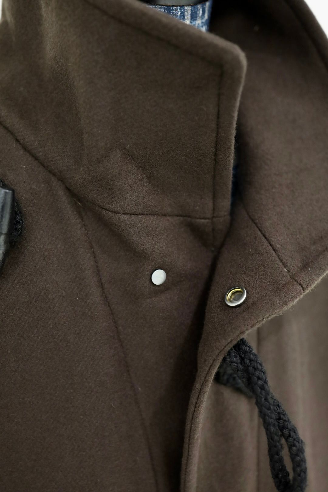 イズネス26AW  Duffle Smock Coat(26AW_34_1007AWCOAT02)BROWN☆10月10日(土)発売！
