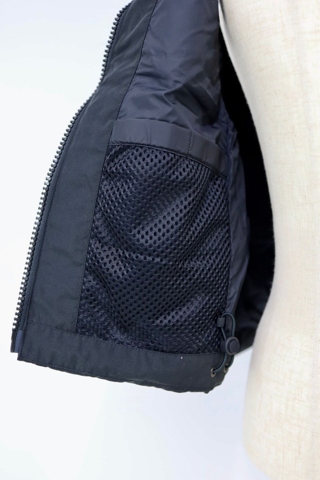 カナダグース レディース Grandview Cropped Vest Black Label(2267WB)Black☆新作発売！