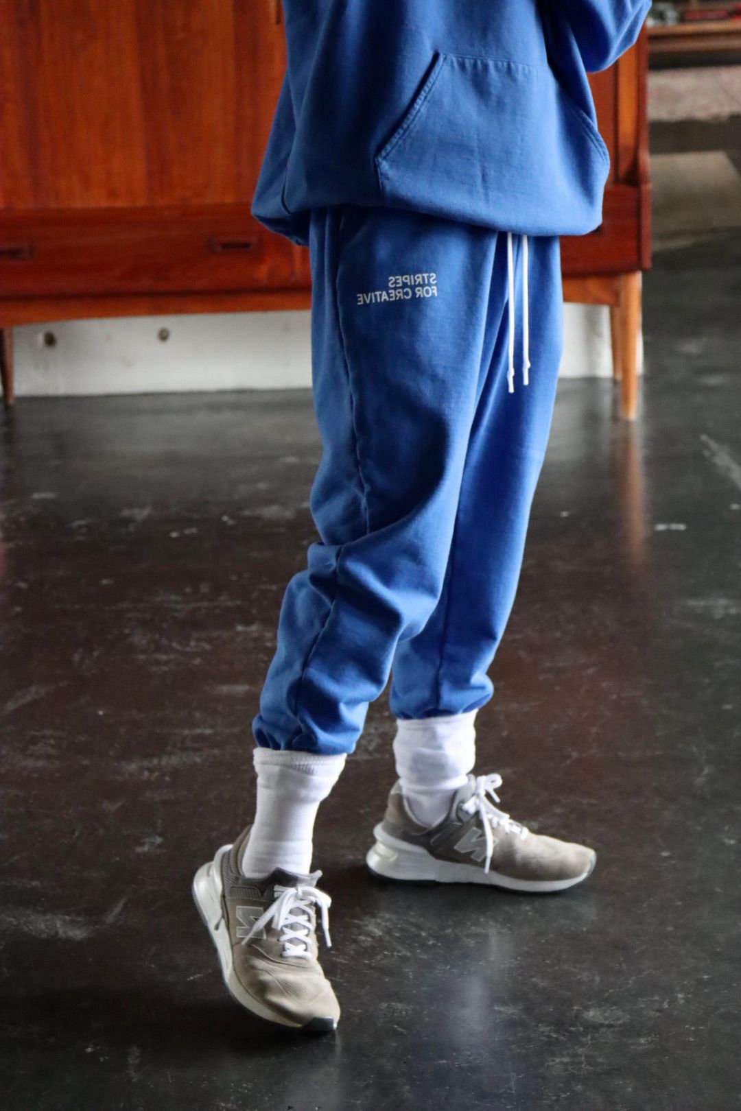S.F.C RAGLAN HOODIE"BLUE"style.