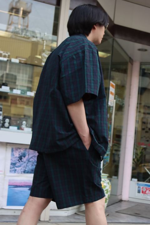 is-ness BALLOON WIDE SHIRT(1022SSSH03) style.2022.4.25
