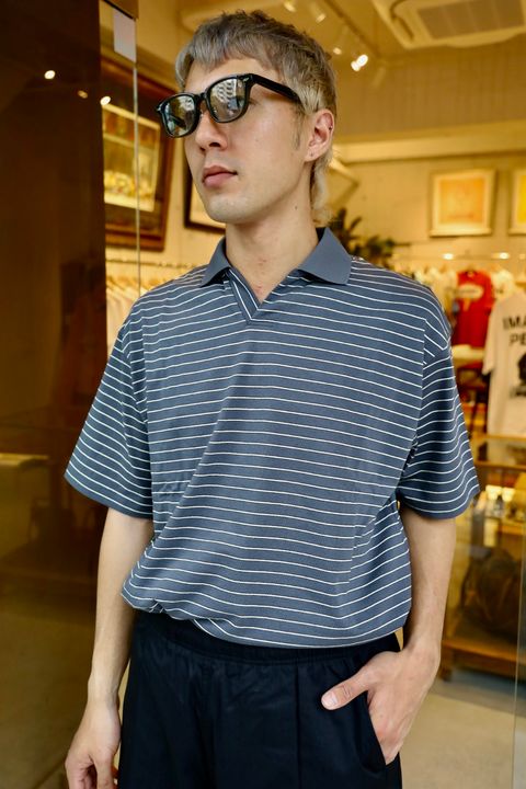 FreshService COMPACT BORDER V-NECK POLO MARKスタイル