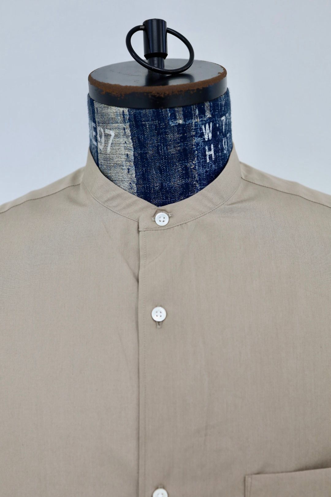 グラフペーパー 26SS ALUMO for GP L/S Oversized Band Collar Shirt(GM261-50223) TAUPE☆1月31日(土)発売！