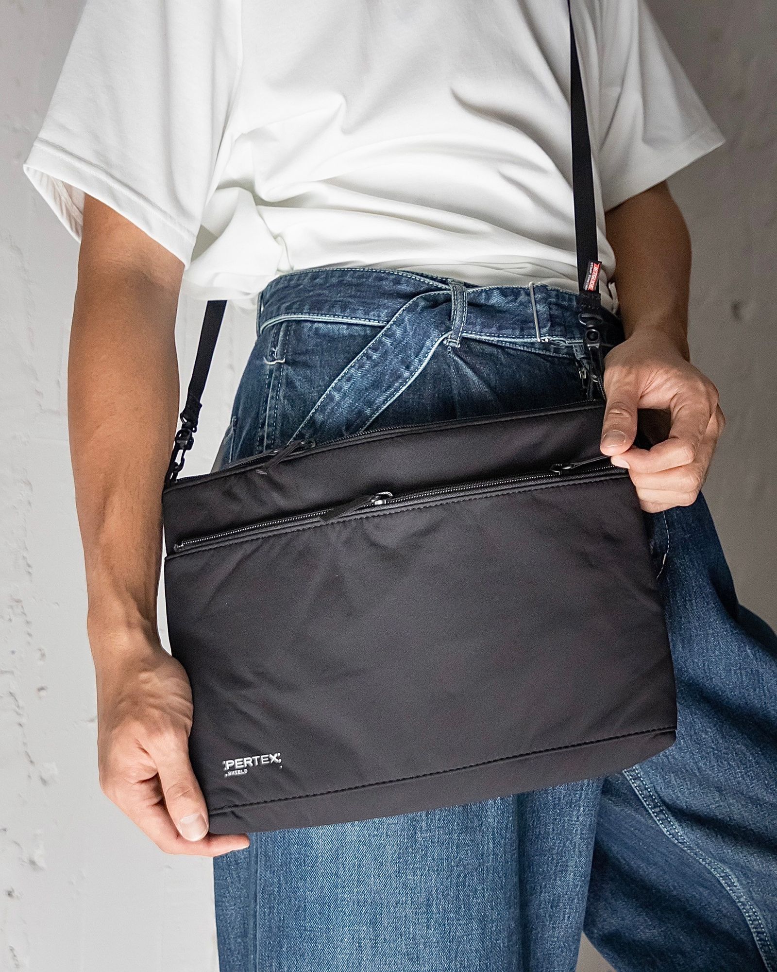 グラフペーパーPERTEX SHIELD Padded Sacoche_M(GU243-90307)BLACK