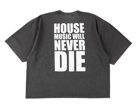 イズネスミュージック 25SS HOUSE MUSIC WILL NEVER DIE T-SHIRT(IMP5_02_H.M.N.DT01)SUMI(CHARCOAL)
