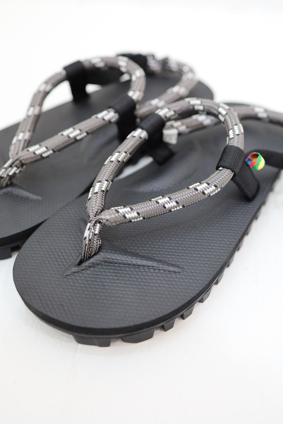 is-ness 26SS スイコックコラボサンダル Suicoke x is-ness GUT KAT-2-ISN(26SS_49_1008SANDALS01_OG-246-ISN)BLACK☆新作発売！
