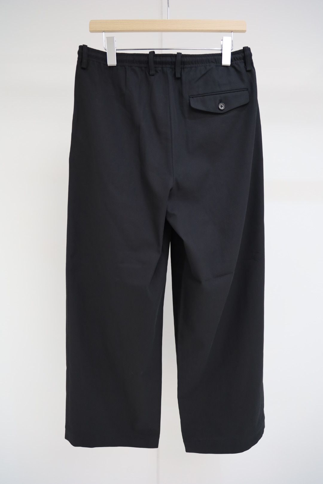 マーカウェア 26SS  60/2オーガニック強燃ボイル3/2ツイル / トリプルプリーテッドイージートラウザーズ(A26A16PT02C) Black☆新作発売！