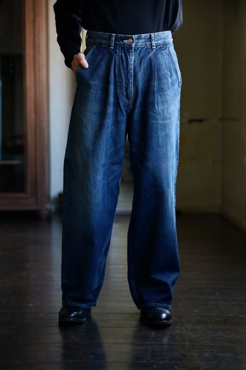 Graphpaper Selvage Denim Two Tuck Pants"DARK FADE"スタイル