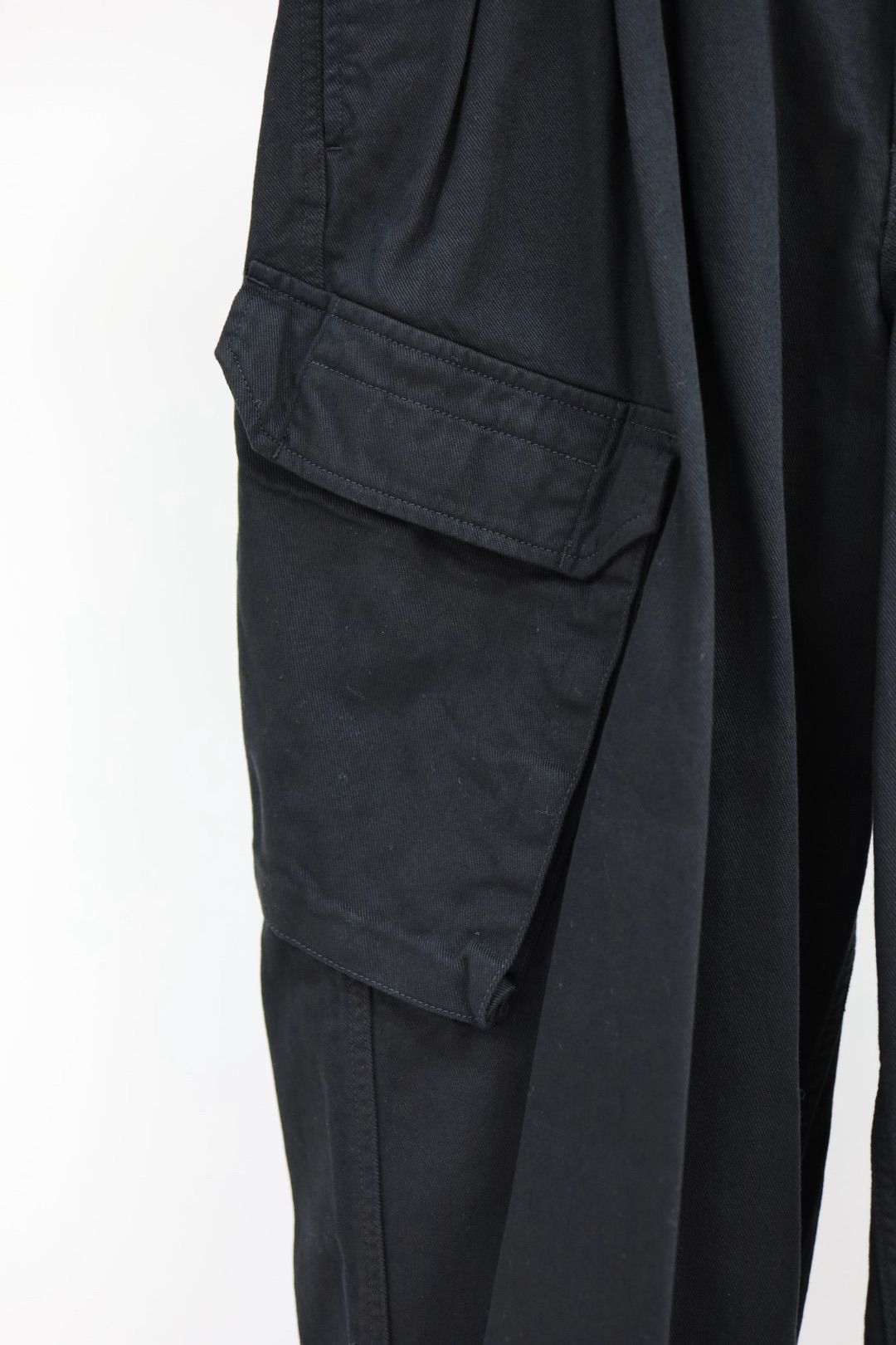 ヨウジヤマモト KATSURAGI 12 TUCKS WORK PANTS(HK-P97-040)☆新作発売！