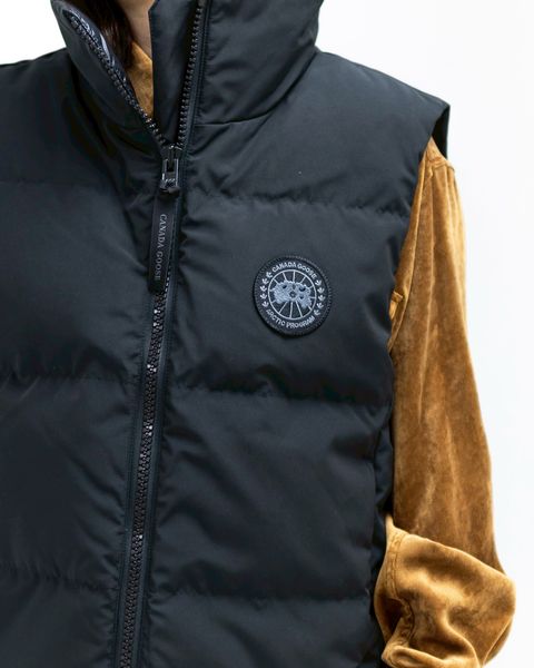 CANADA GOOSE  Grandview Cropped Vest Black Label style 2025.11.08