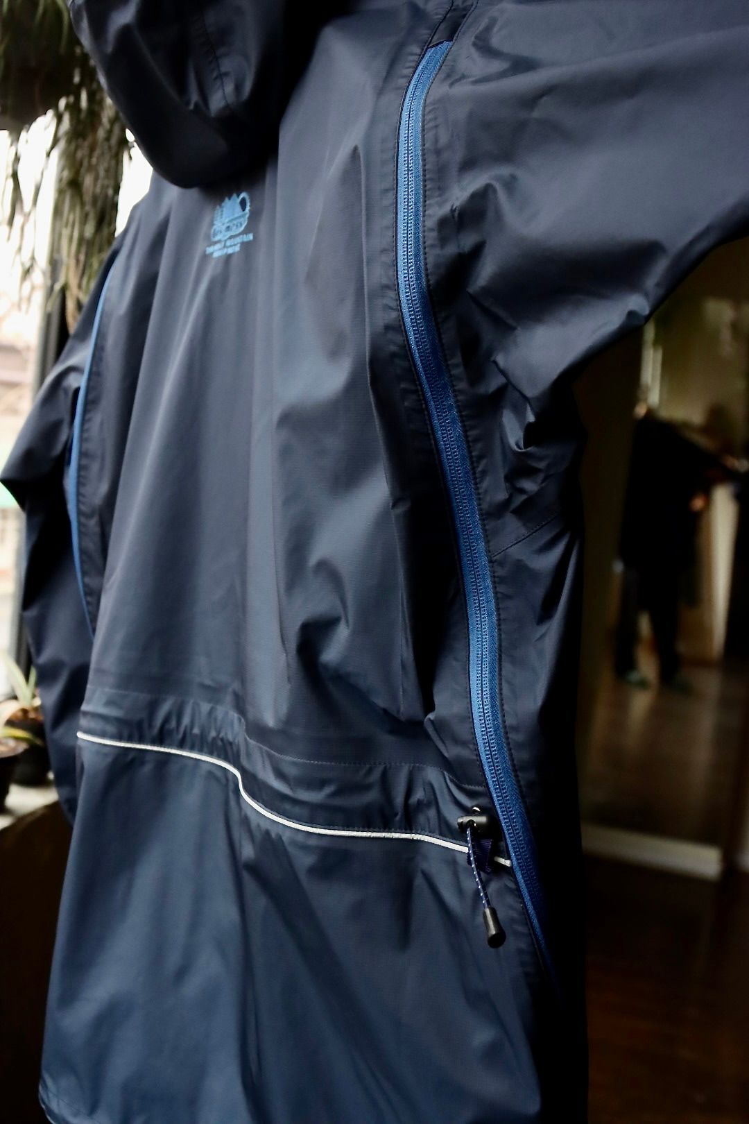 is-ness イズネス24SS 3-LAYER TRANSFORMABLE JACKET(1006SSJK01)NAVY