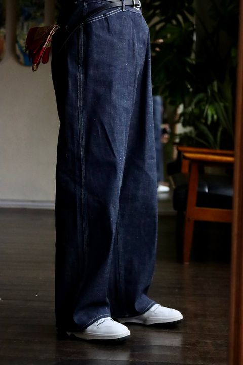 A.PRESSE Military Denim Trousersスタイル
