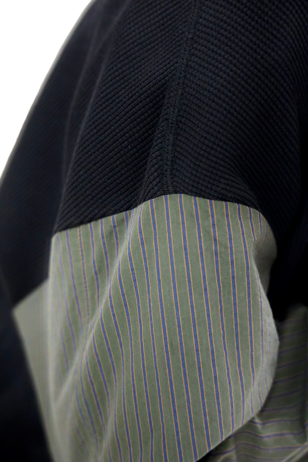 コムデギャルソンオム26SS ワッフルヘンリー切替えカットソー(HQ-T010-051)BLACK×KHAKI☆3月6日(金)発売！